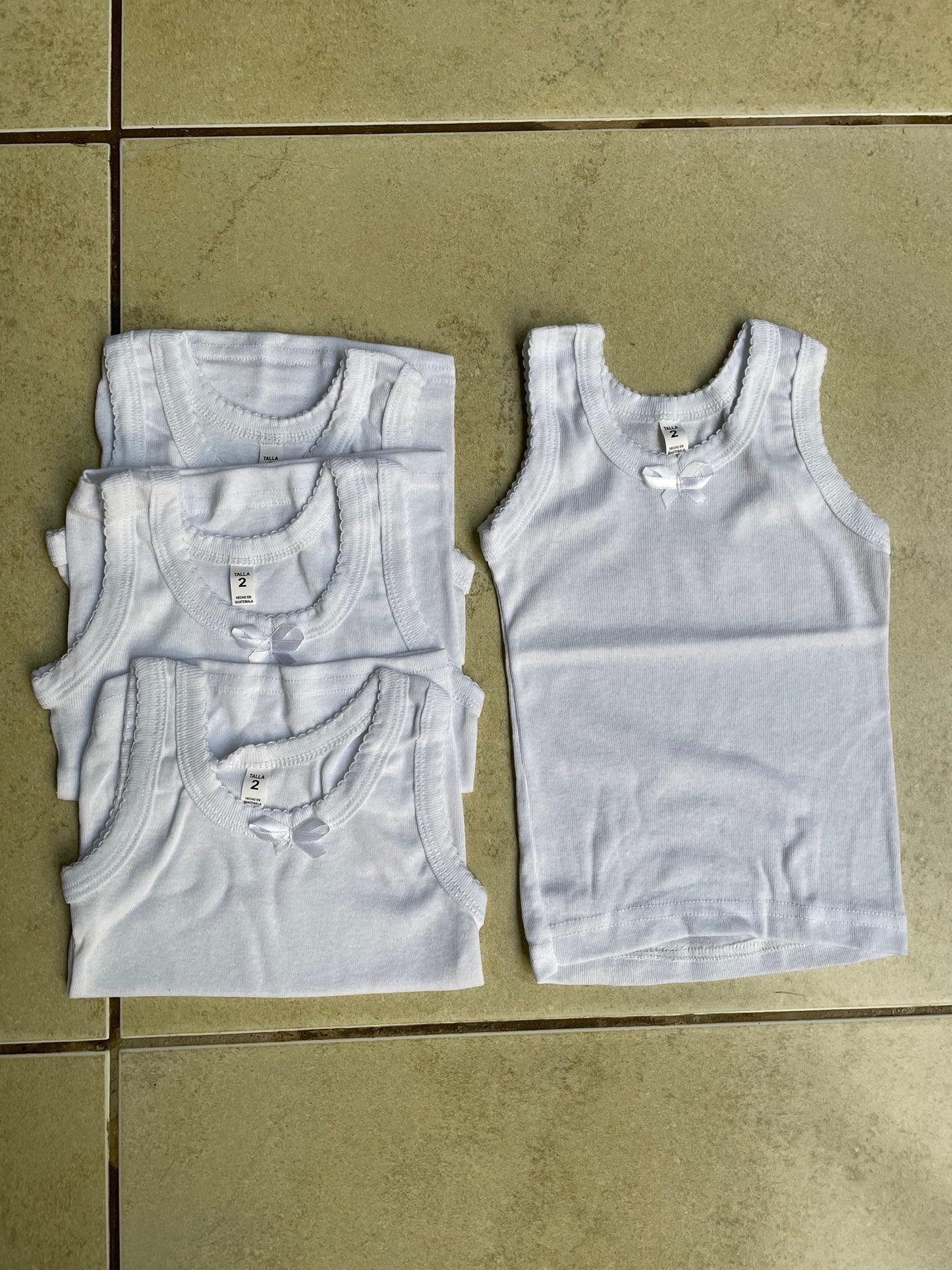 Camiseta de moña blanca (paquete de 2 unidades)